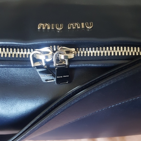 Brand New Miu Miu Cloud Shoulder Bag - Picture 3 of 8